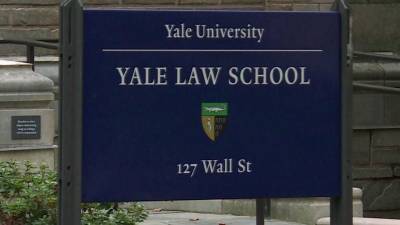 Минюст США обвинил Йельский университет в расовой дискриминации по отношению к белым абитуриентам и азиатам