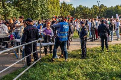 В МВД Беларуси опровергли обвинения об издевательствах над задержанными