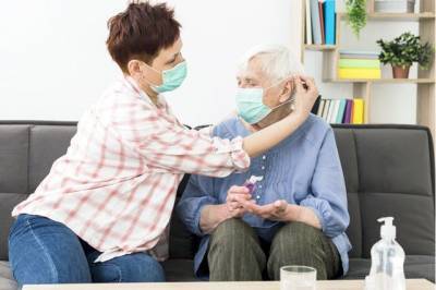 Медики выявили ещё один нетипичный симптом COVID-19 у пожилых людей