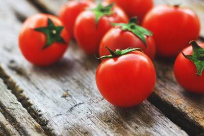 Диетолог Круглова рассказала, кому нельзя есть помидоры