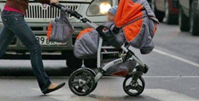В Воронеже полиция ищет водителя, наехавшего на детскую коляску