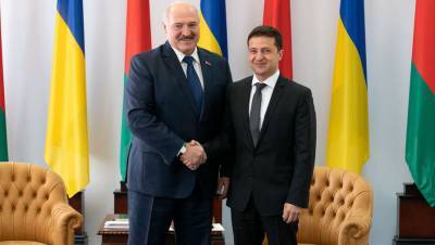 Зеленский отклонил приглашение Лукашенко приехать в Белоруссию