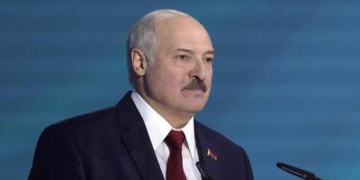 Лукашенко отреагировал на слухи об отъезде из Белоруссии