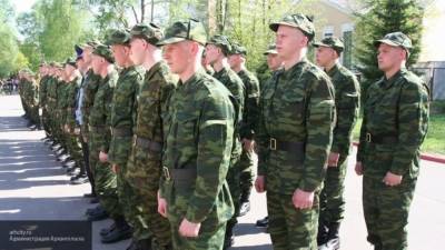 Семьи военнослужащих получили право на пособие в 12,2 тысячи рублей