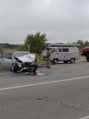 В Ульяновской области лоб в лоб столкнулись два автомобиля