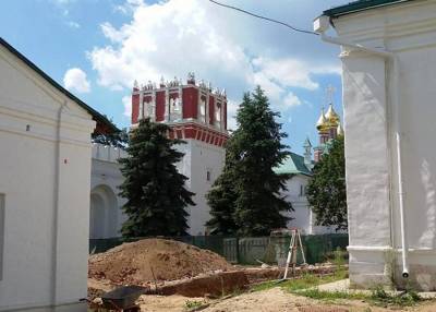 Музей Москвы представит исторические фрагменты стен Новодевичьего монастыря ко Дню города