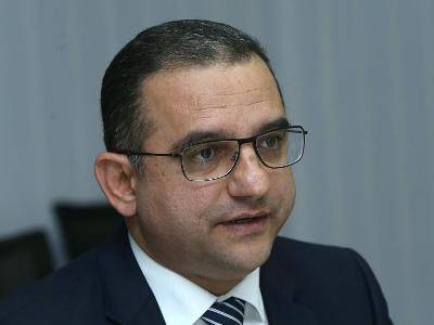 Полицейские оштрафовали министра экономики Армении