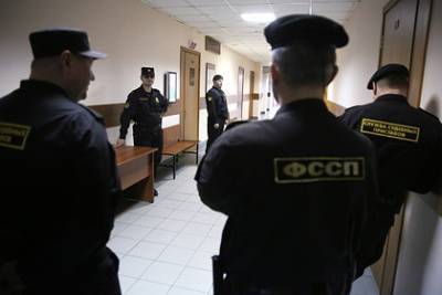 Россиянам разъяснили условия запрета на выезд из страны после открытия границ