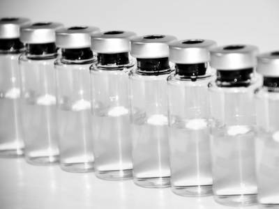 Европейская комиссия подписала первое соглашение о закупке потенциальной вакцины против COVID-19