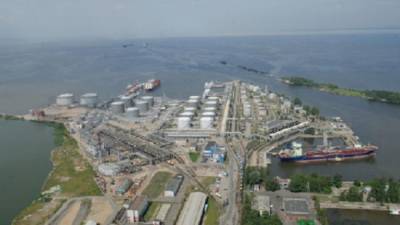 "Петербургский нефтяной терминал" провел замеры выбросов нефтепродуктов