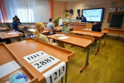 Глава Минпросвещения оценил результаты ЕГЭ по математике и русскому языку