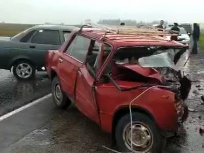 В Башкирии в аварии на трассе погибли три человека