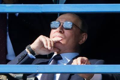 Доходы Путина за год выросли на 1,1 миллиона рублей
