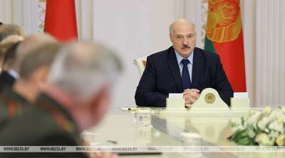 Лукашенко об уличных беспорядках: успокоиться и дать нам навести порядок