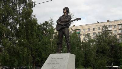 Памятник Цою, усиление "Стройтрансгаза" и реальное число новых случаев COVID-19: Петербург 14 августа