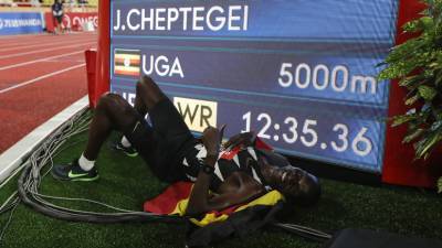 Чептегеи установил новый мировой рекорд в беге на 5000 м