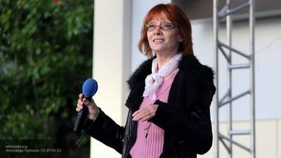 Певица Зарубина обвинила в смерти Легкоступовой ее мужа