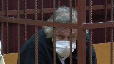 Адвокат Ефремова не знает, где находится выписанный из больницы актер