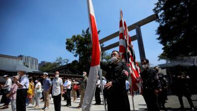 Синдзо Абэ - Четыре японских министра посетили храм Ясукуни в годовщину капитуляции - russian.rt.com - США - Япония