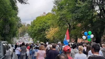 Власти Хабаровска заявили об уменьшении числа митингующих в поддержку Фургала до 1,5 тысяч