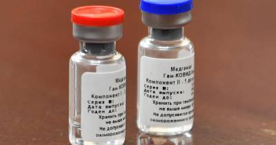 Россию планируют полностью обеспечить вакциной от COVID-19 за год
