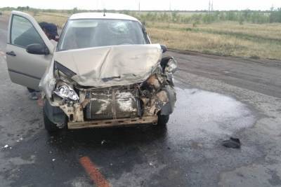 В Новоорском районе произошло столкновение легкового автомобиля и газели