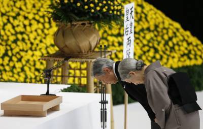 Бывший император Акихито выразил раскаяние из-за военного прошлого Японии
