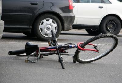 В ДТП на Фонтанке пострадали 15-летний велосипедист и его 7-летний пассажир