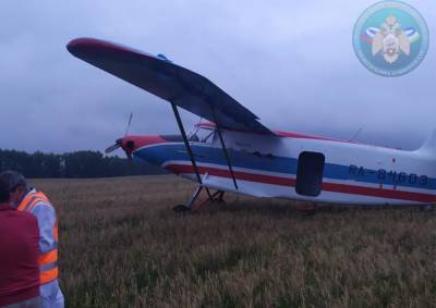 В поле Башкирии экстренно сел АН-2, вылетевший из Саратова в Чукотку