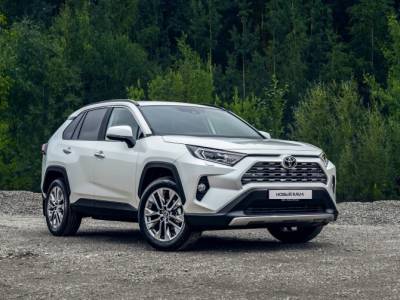 Toyota в июле снизила продажи в России на 5%