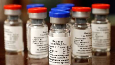 Добровольно-принудительно: что думают эксперты о вакцине от COVID-19