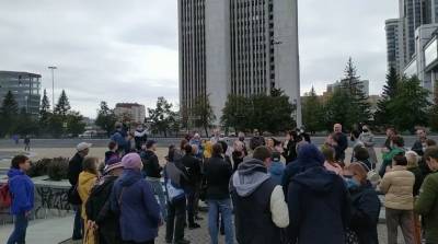 Жители Екатеринбурга в третий раз вышли на акцию в поддержку Хабаровска