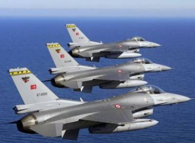 Истребители ВВС Турции охраняют сейсмологическое судно в Средиземном море