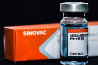 Россия проведет третий этап испытаний китайской вакцины от коронавируса