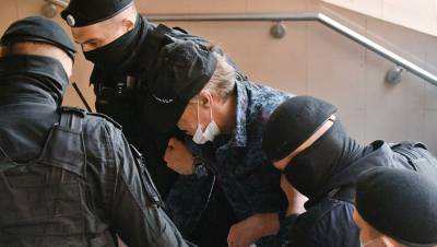 Адвокат: Ефремов может посетить судебное заседание 18 августа