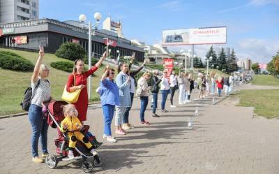 На протестную акцию в Минске привели малолетних детей