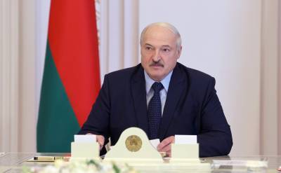 У Лукашенко допускают возможность побега в Россию – Bloomberg
