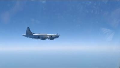 Российский Су-27 вновь перехватил американский самолет над Черным морем