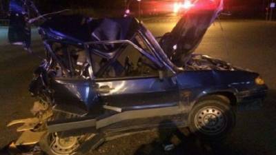 В Тюмени в ночном ДТП с КамАЗом погиб водитель легковушки