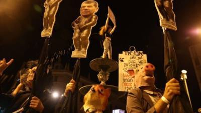 8 недель подряд: тысячи демонстрантов - у резиденции Нетаниягу