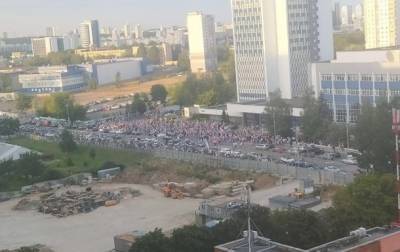 В Минске проходит акция у здания госТВ