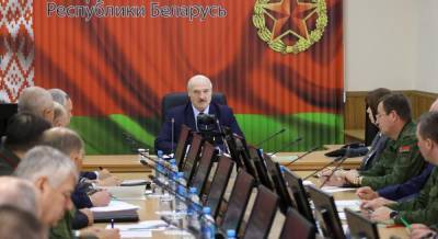 Лукашенко поручил перебросить десантников к границам с ЕС