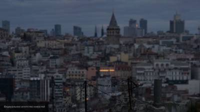Суд в Стамбуле отпустил турецкого таксиста после попытки ограбить туриста