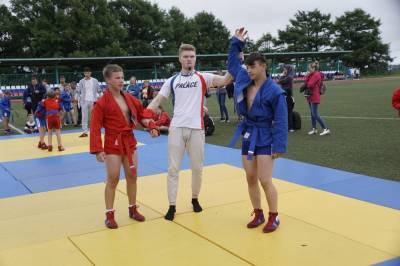 Соревнования по самбо и легкой атлетике провели в Корсакове