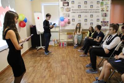 В Корсакове завершилась работа шестой школы волонтеров "Мы вместе"