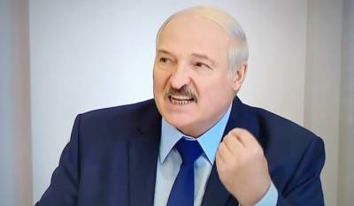 Bloomberg узнал о переговорах окружения Лукашенко о бегстве в Россию