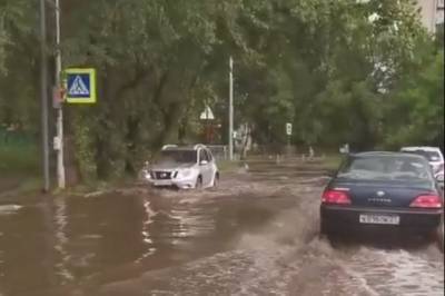 В селе в Хабаровском районе из-за дождей затоплены дорога и дворы