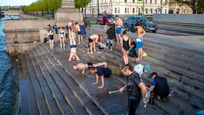 В Петербурге и Ленобласти закрылся купальный сезон