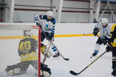 В Южно-Сахалинске стартовал турнир "Мое хоккейное лето"