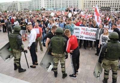 Разница между акциями сторонников и противников Лукашенко — всего два часа